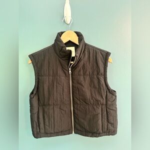 Thread & Supply Black Quilted Vest zippered with pockets small